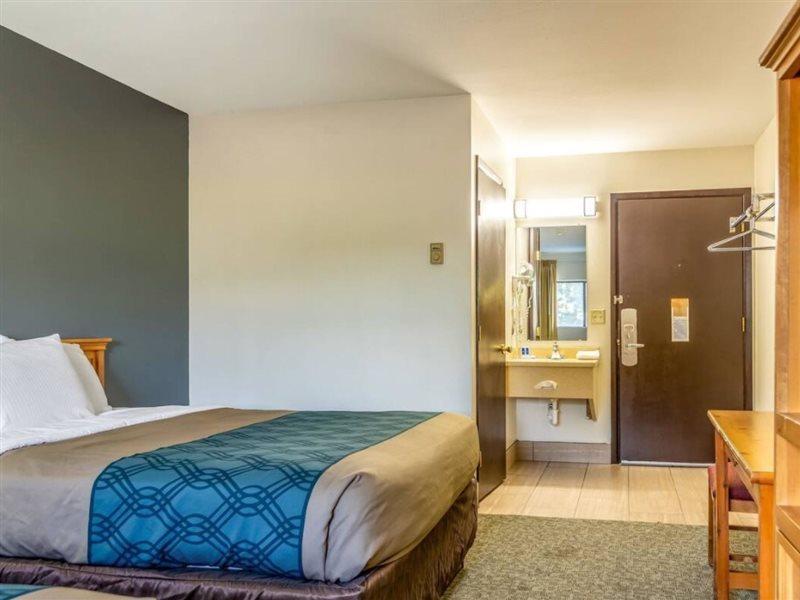 Rodeway Inn Bozeman Eksteriør bilde